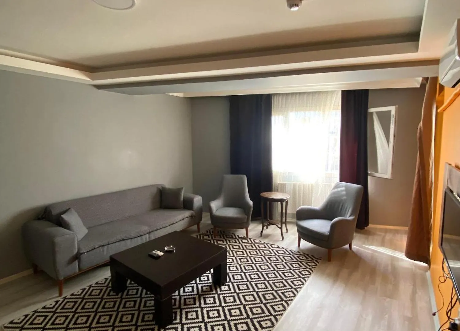 No 232 Rezidans Apart otel Buca Türkiye